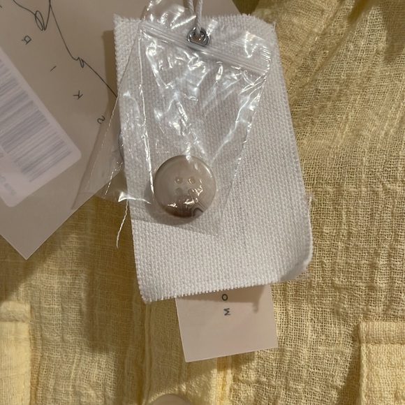 NWT Sabo Shirt Dress.  Small. Pale yellow with a tie in the back. - Picture 6 of 12